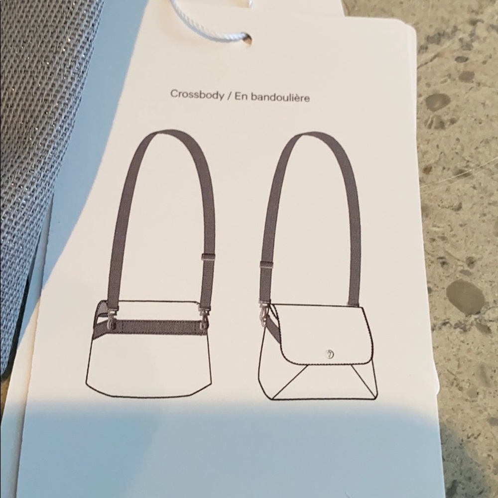 Lululemon Wear Ever You Go Bag Crossbody. - Picture 7 of 10